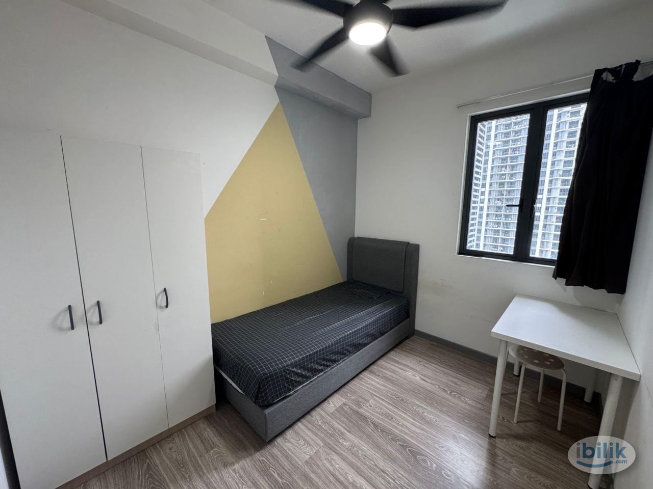 Window View Room+AC!! @ United Point - Image 1