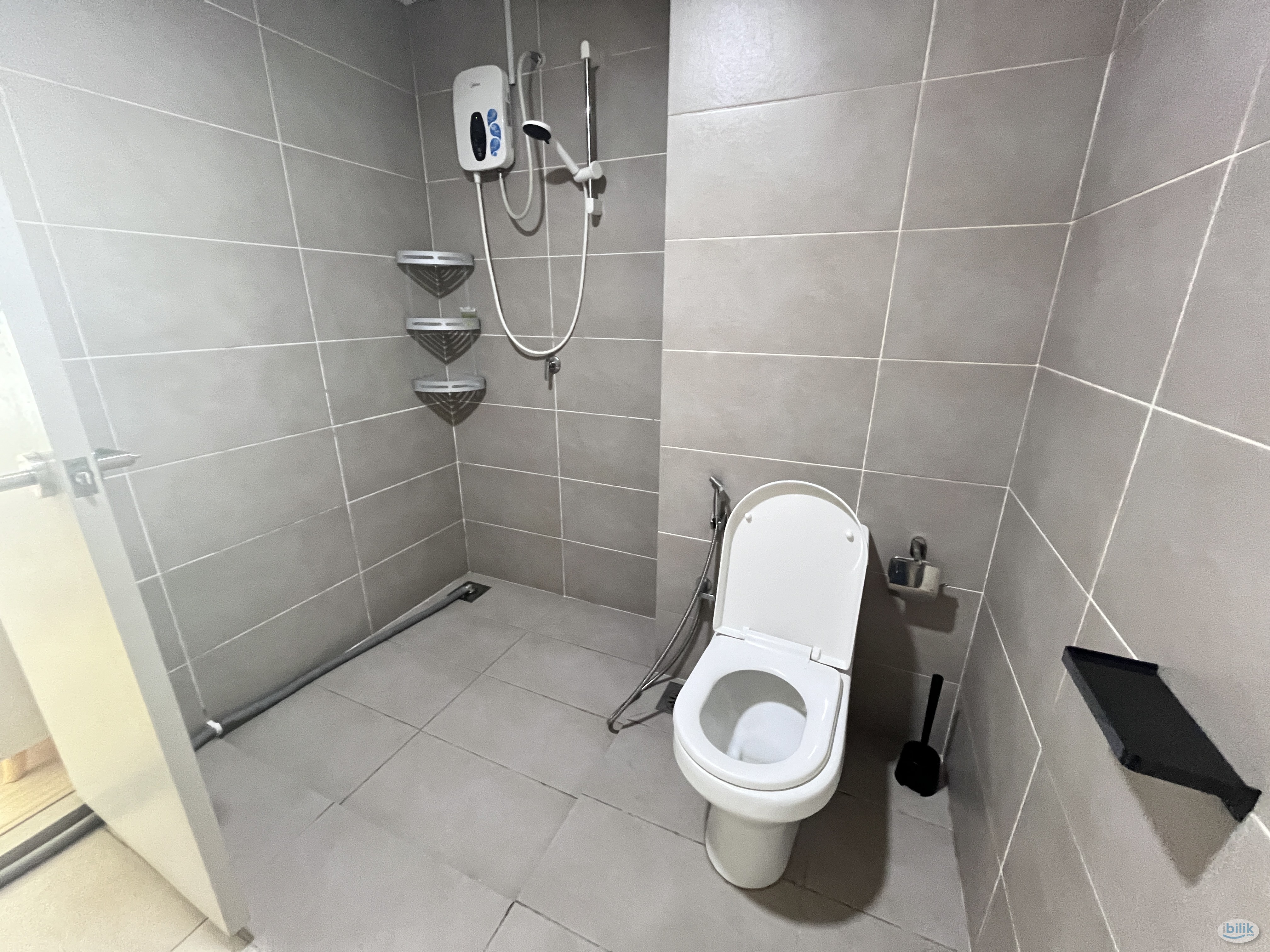 Middle Room+AC!! @ D'sara - Image 4