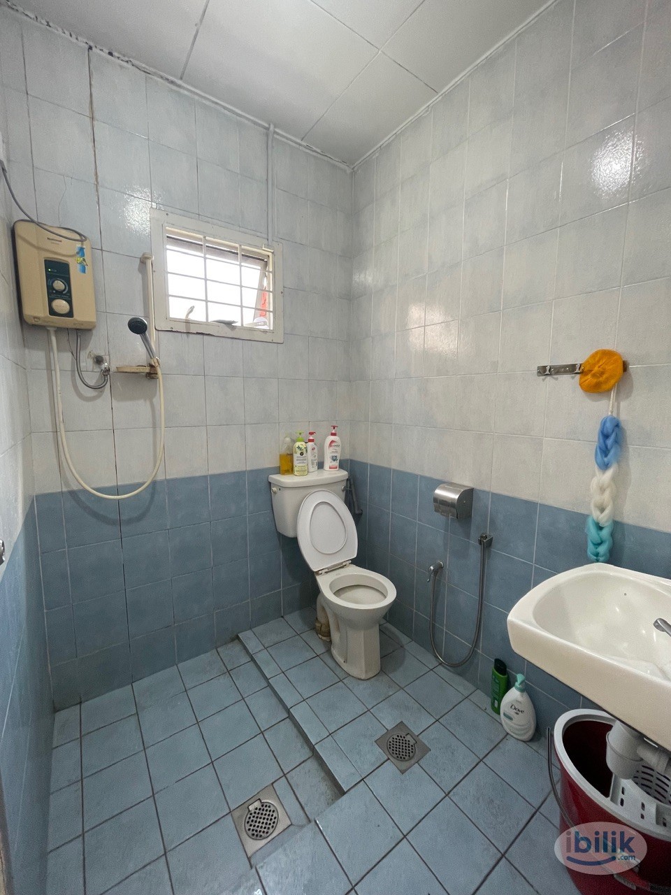 5 mins to LRT_Middle Room at SS17, Subang Jaya - Image 5