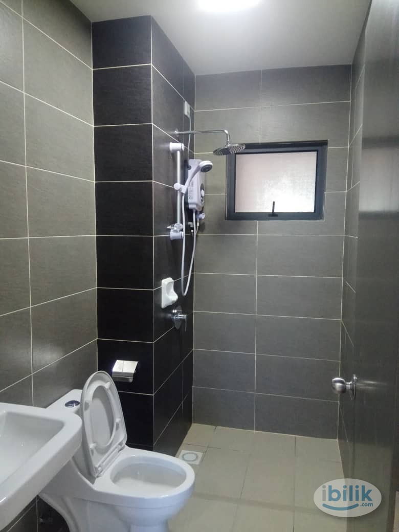 master room with parking fully furnished the henge kepong aeon - Image 1