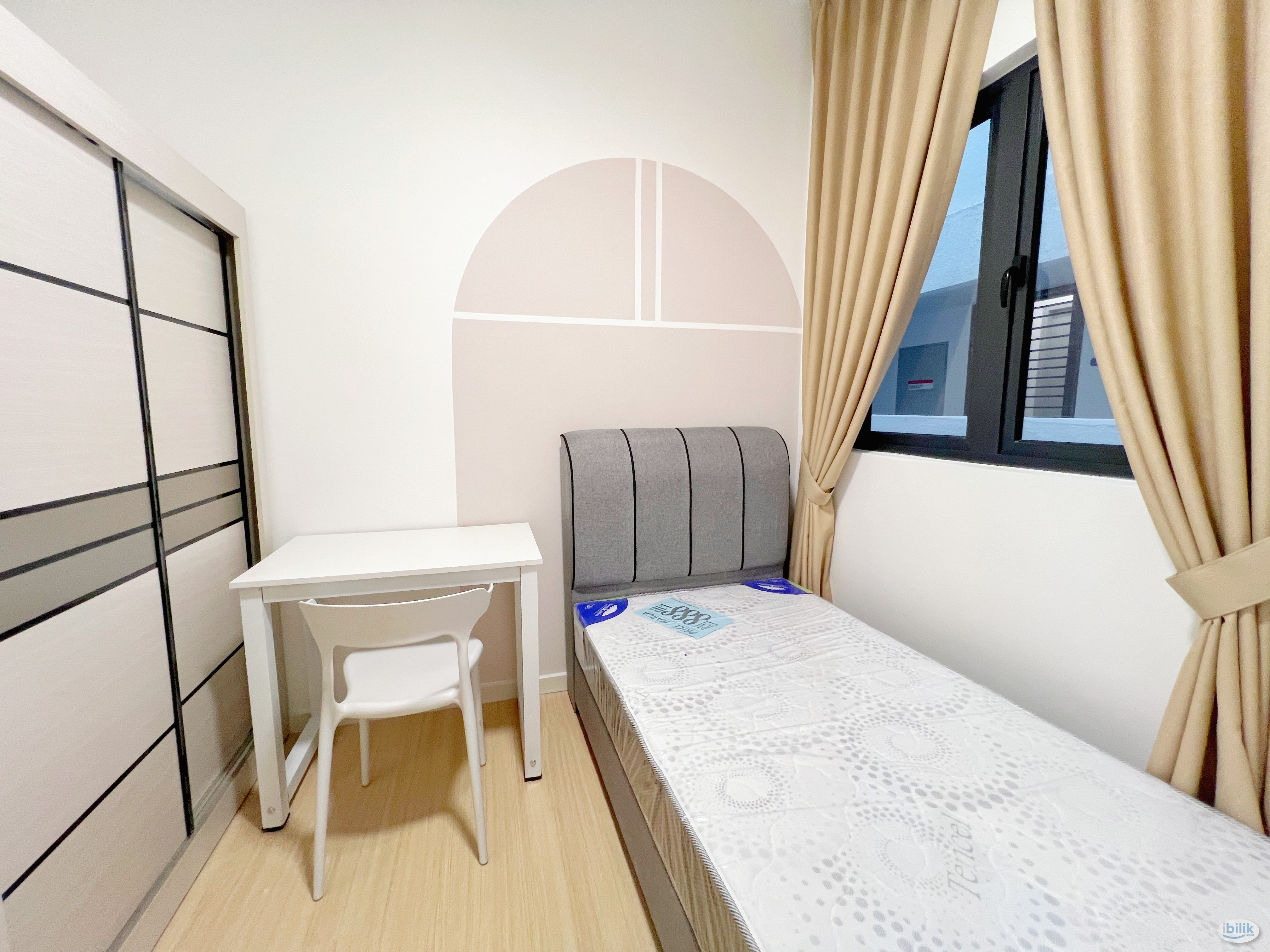 1MTH DEPOSIT 650 SINGLE ROOM - Image 1
