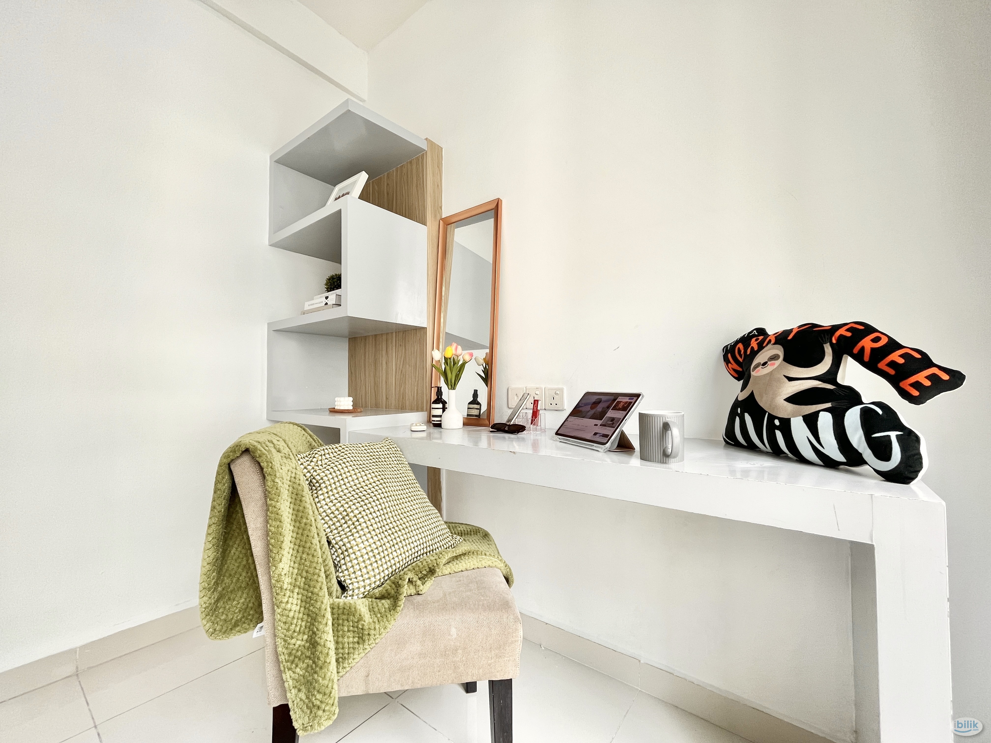 Large Room with Private Bathroom at Regalia, Putra - Image 3