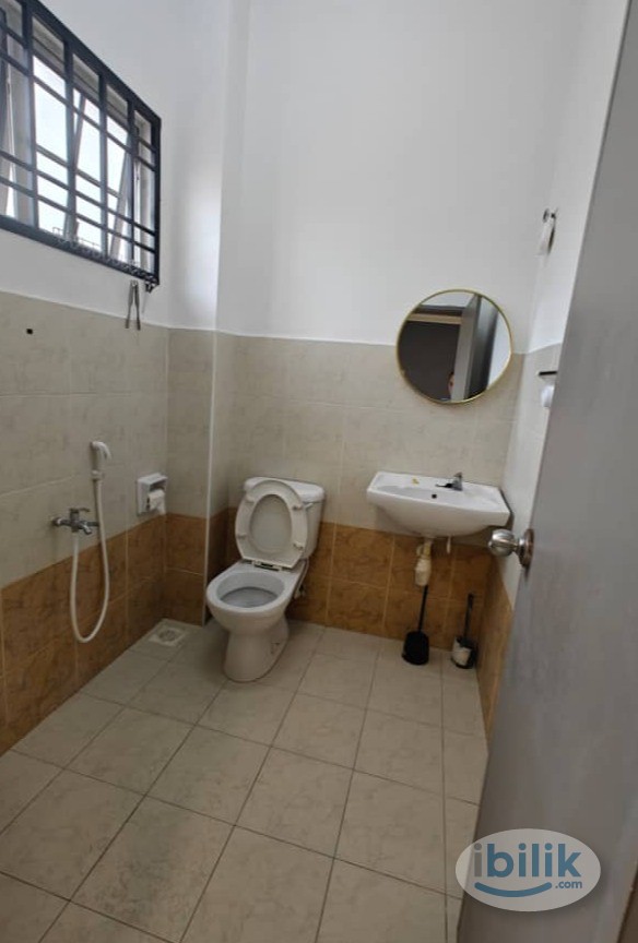 Master Room at Taman Bukit Indah 2, Johor Bahru - Image 3
