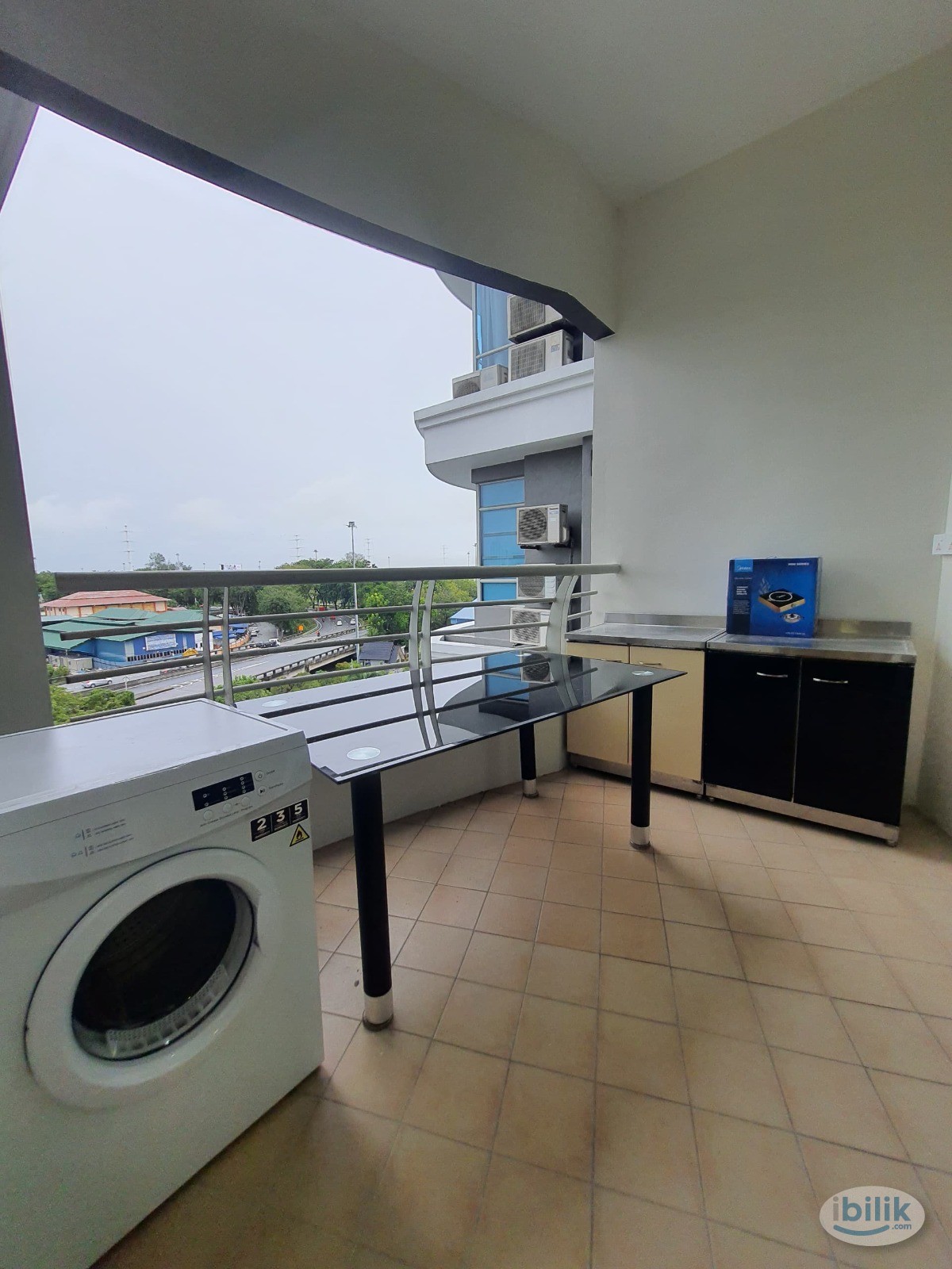 Single Room at Batu Uban, Penang - Image 4