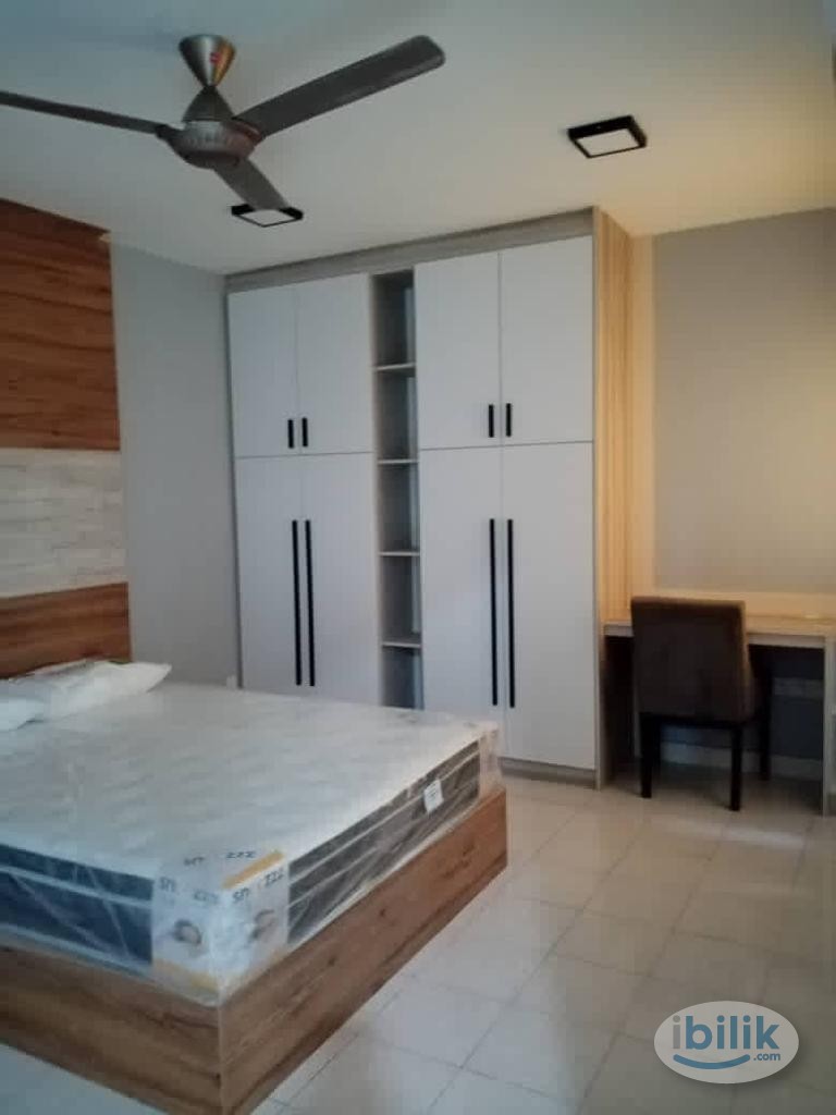 Middle Room at Palm Spring, Kota Damansara - Image 1