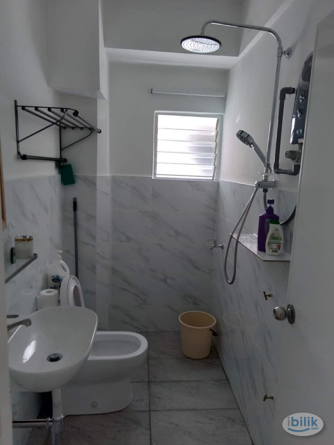 Middle Room at Taman Saga, Ampang - Image 4