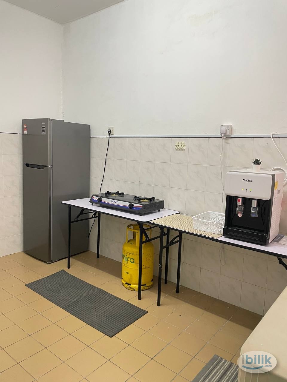 Single Room at Seri Kembangan, Selangor -Perempuan muslim - Image 4