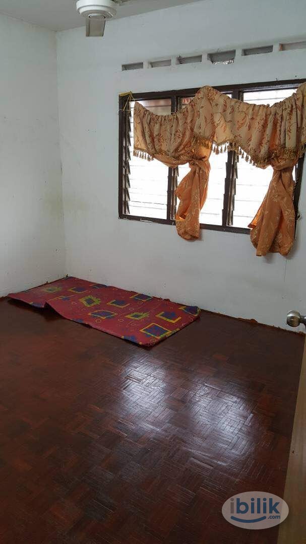 Master Room at Goodyear Court 2, UEP Subang Jaya - Image 1
