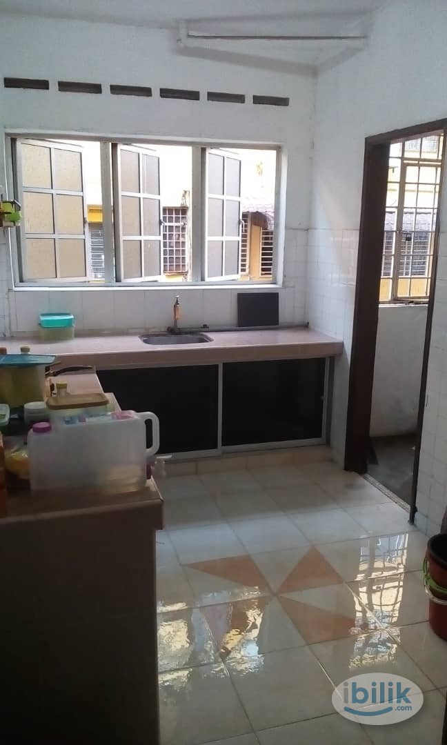 Master Room at Goodyear Court 2, UEP Subang Jaya - Image 2