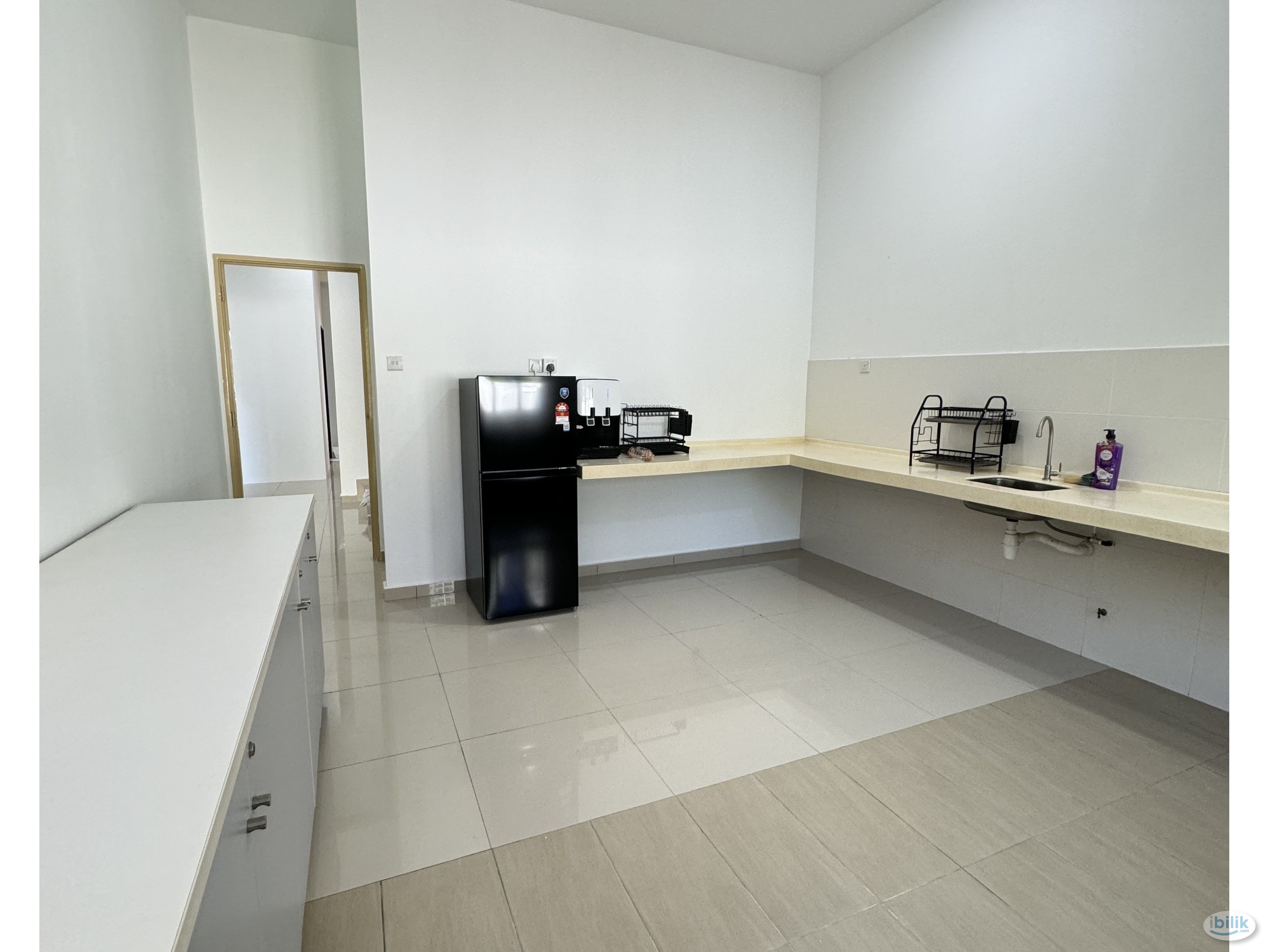 Middle Room at Bayan Lepas, Penang - Image 4