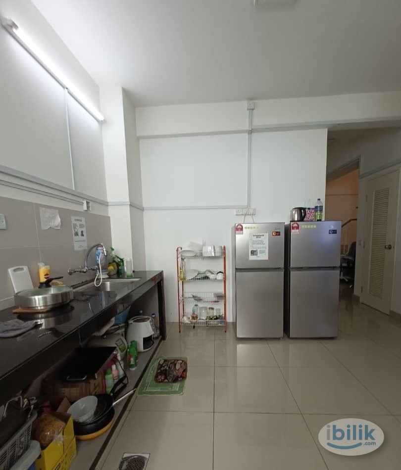 LIMITED OFFER📍 Low Depo Furnished Room For Rent with Air-Cond at PJS Subang Indah - Image 1