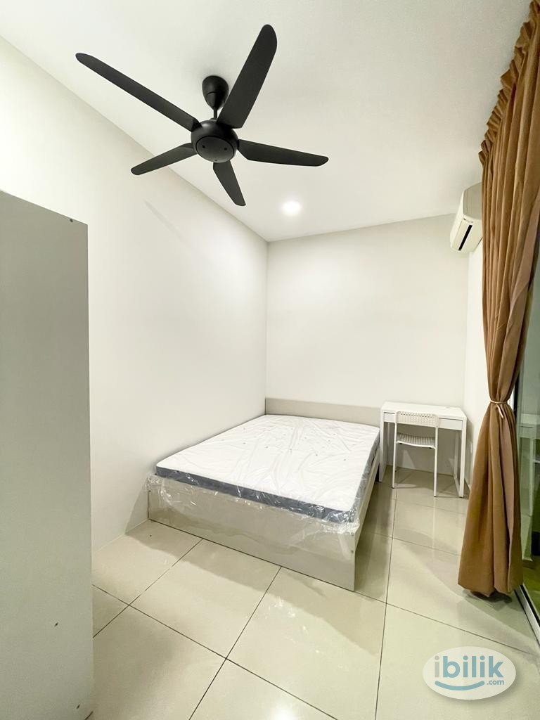 Balcony room female unit @ MSQ Damansara Perdana for rent - Image 1