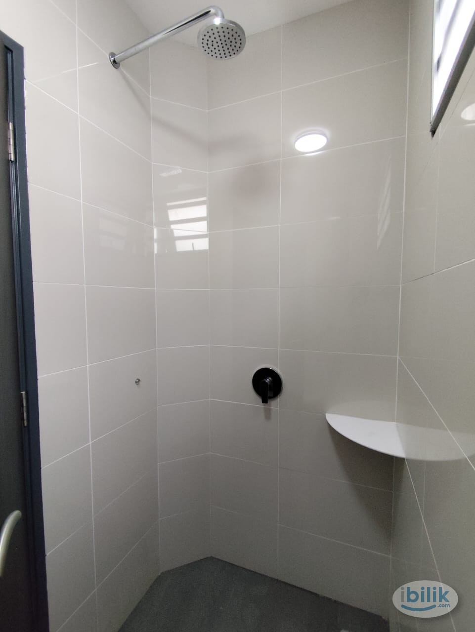 Cozy Single Room with Attached Private Bathroom in Forest Heights, Seremban - Image 5