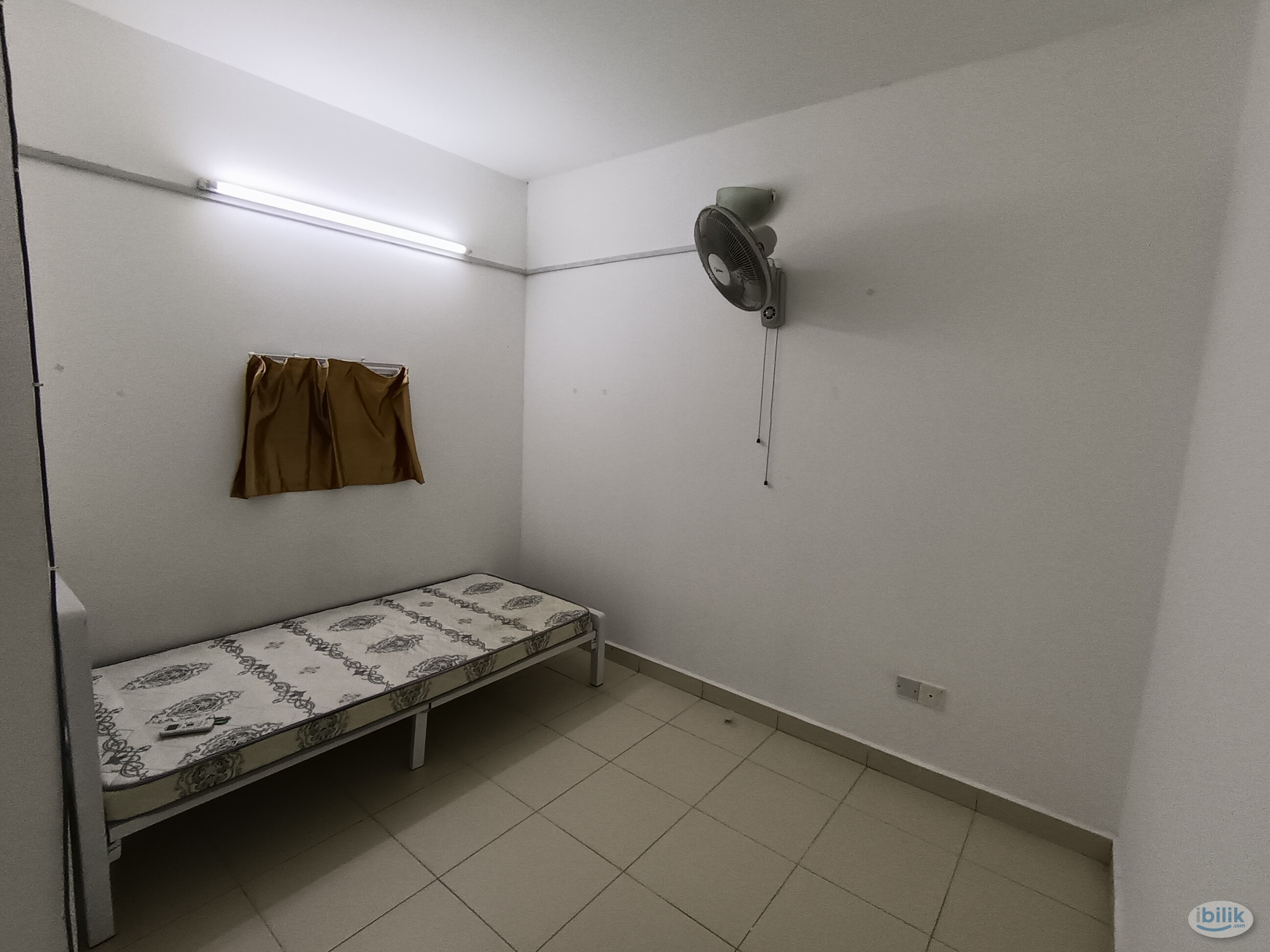 Middle Room at Setia Alam, Shah Alam - Image 3