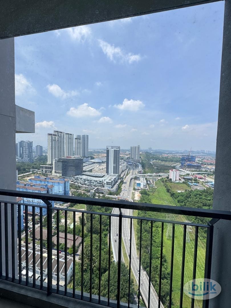 FREE WIFI+UTILITIES, BALCONY Middle Room at The Havre, Bukit Jalil - Image 2