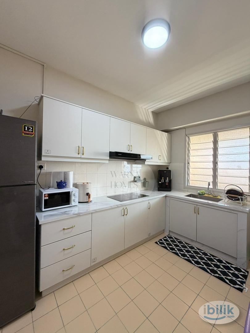 BANGI BALCONY BRIGHT AIRY ROOM - Image 2