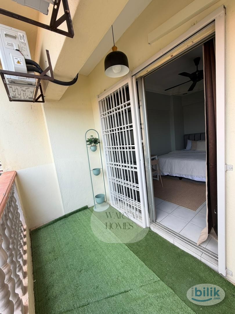 BANGI BALCONY BRIGHT AIRY ROOM - Image 4