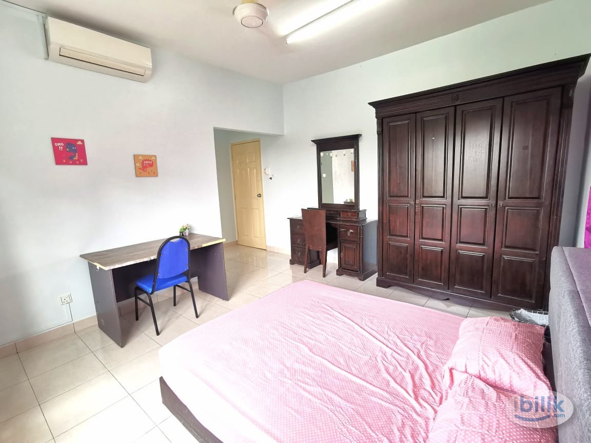 (FREE 1 MONTH) Sunway Female Master Room Suriamas Condo Near Pyramid, Geo, UOA, BRT, SS15, Subang - Image 1