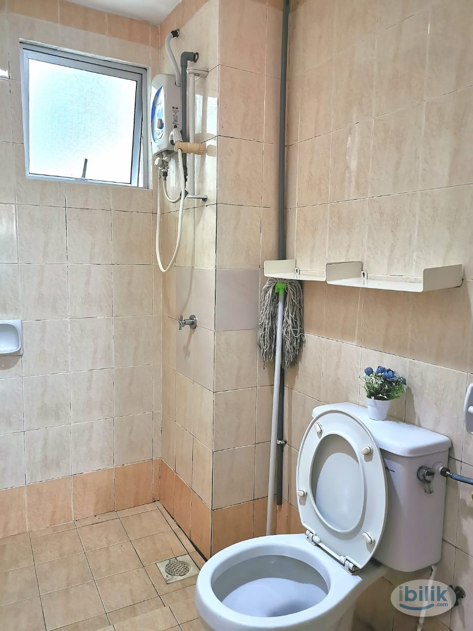 (FREE 1 MONTH) Sunway Female Master Room Suriamas Condo Near Pyramid, Geo, UOA, BRT, SS15, Subang - Image 5