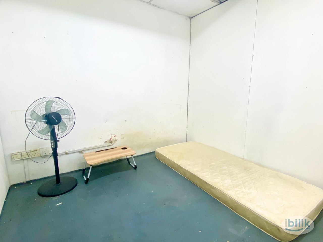USJ 1/20 Non Sharing Hostel Single Room Near Eco Shop Mydin Subang Permai Suitable For Staff Workers - Image 1