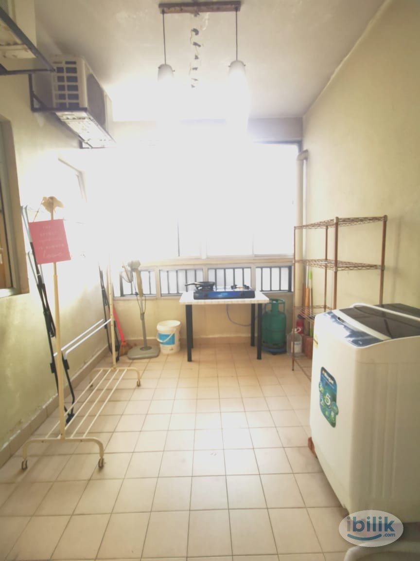(FREE 1 MONTH) Sunway Mix Gender Male Female Non Sharing Medium Room Suriamas Condo Near Pyramid, Geo, UOA, BRT, SS15, S - Image 4