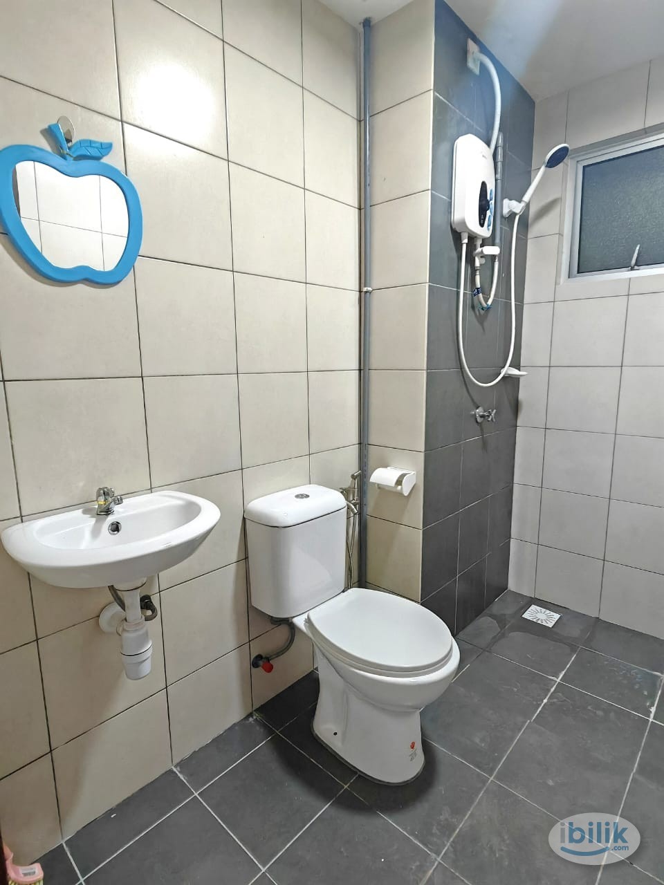 (FREE 1 MONTH) FEMALE Non Aircon Medium Room Mercu Jalil Near LRT Alam Sutera, Pavilion, Tzu Chi International School, S - Image 4