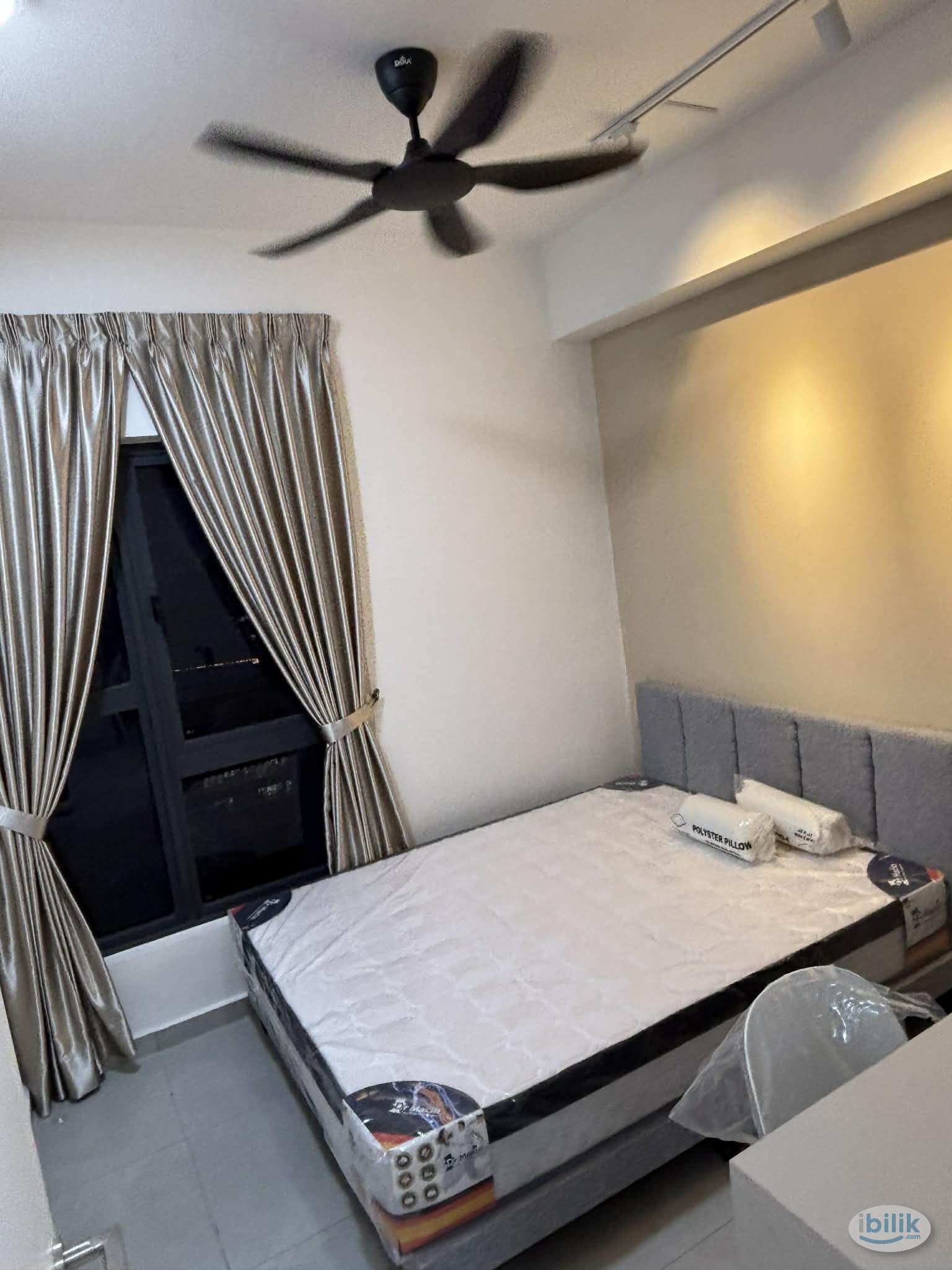 Middle Room at D'IVO Residences by EXSIM, Old Klang Road - Image 1