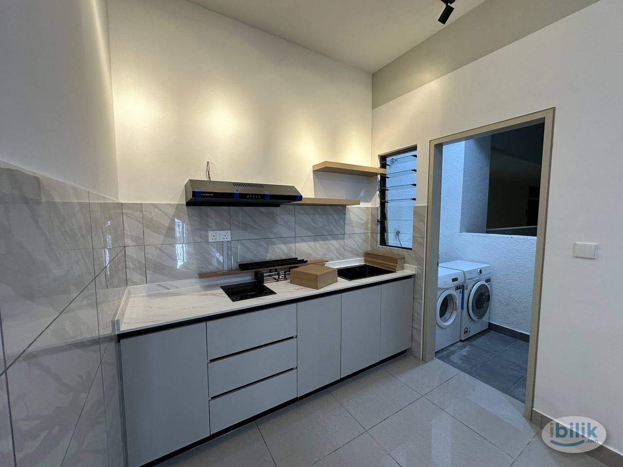 Middle Room at D'IVO Residences by EXSIM, Old Klang Road - Image 3