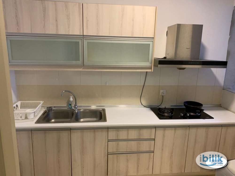 Master Room at Pacific Place, Ara Damansara - Image 5