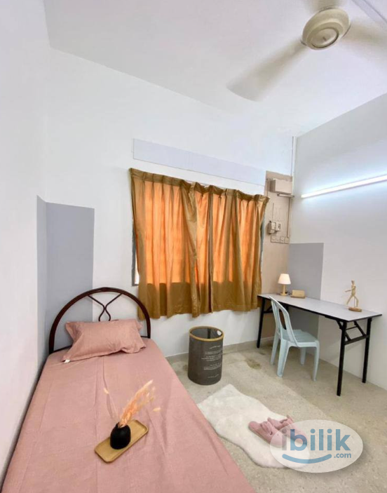 🛏️🚶‍♂️🛜 SS2 Cozy Queen Bed Room — Strong WiFi & Easy Walk to LRT Taman Bahagia! - Image 2
