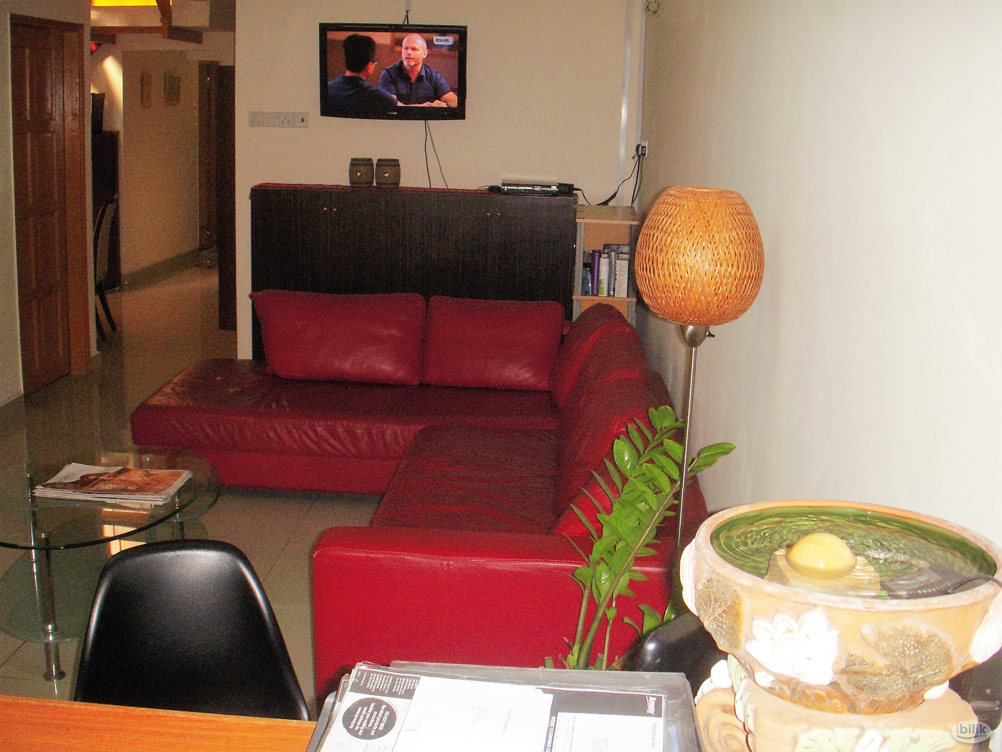 Room f/f w private bathroom @ renovated Family Home, Section17, PJ. Free parking. - Image 5