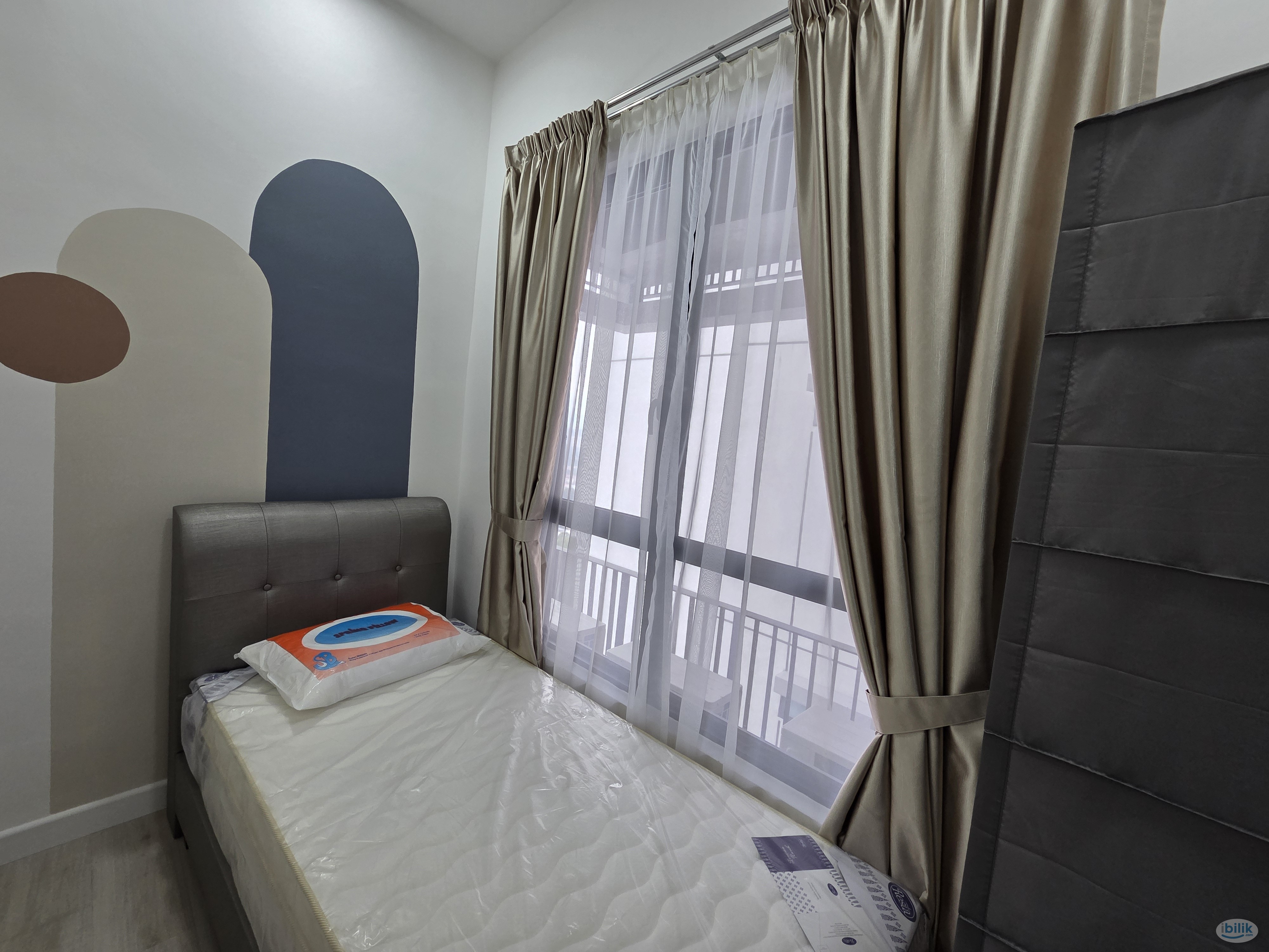 Single Room Quinn Residence LRT Sri Rampai Wangsa Walk Aeon Big Lotus - Image 1