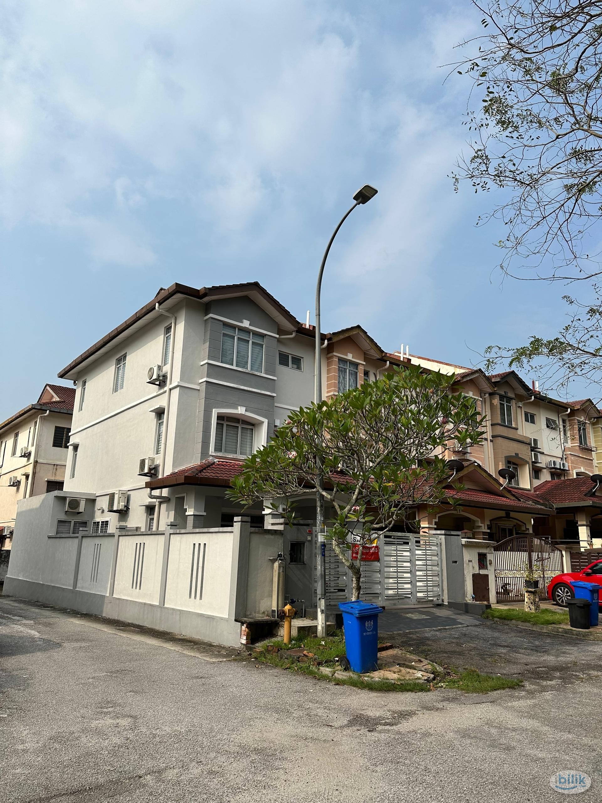 Master Room at Taman Subang Pelangi, Subang - Image 1