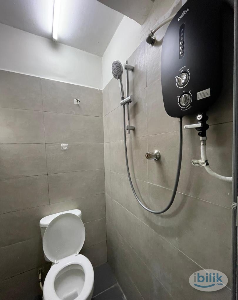 Near Subang USJ 🚗 Single Room for Rent at Kota Kemuning - Image 2