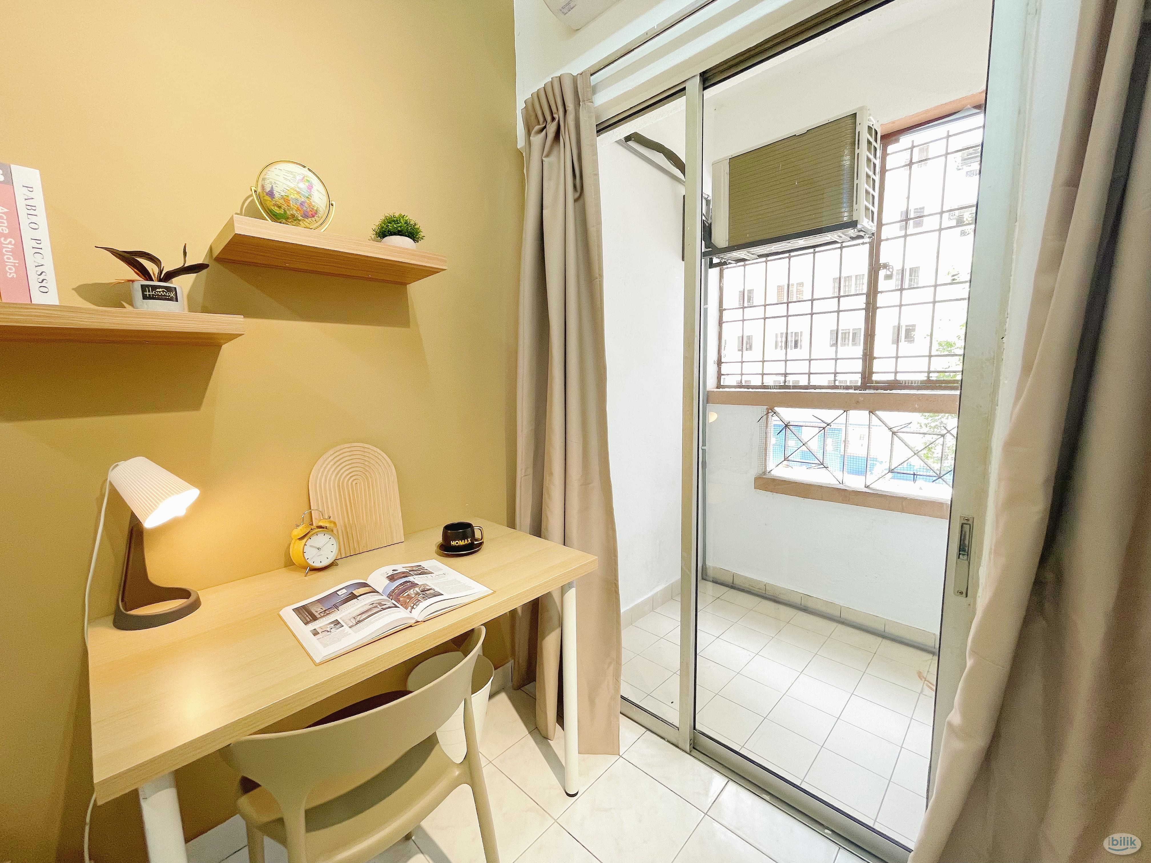 Middle Room at Pelangi Damansara, Bandar Utama - Image 1