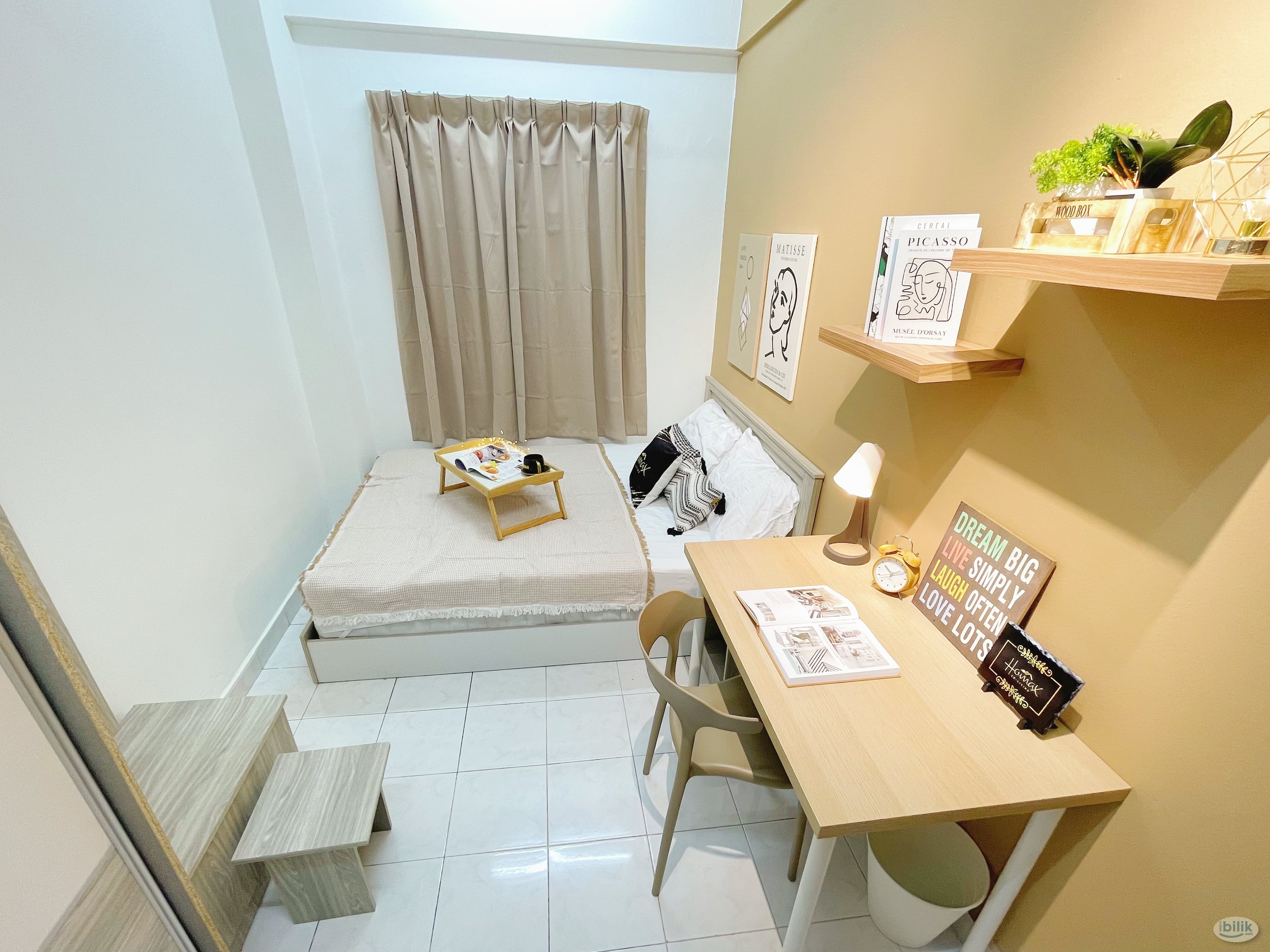 Middle Room at Pelangi Damansara, Bandar Utama - Image 1