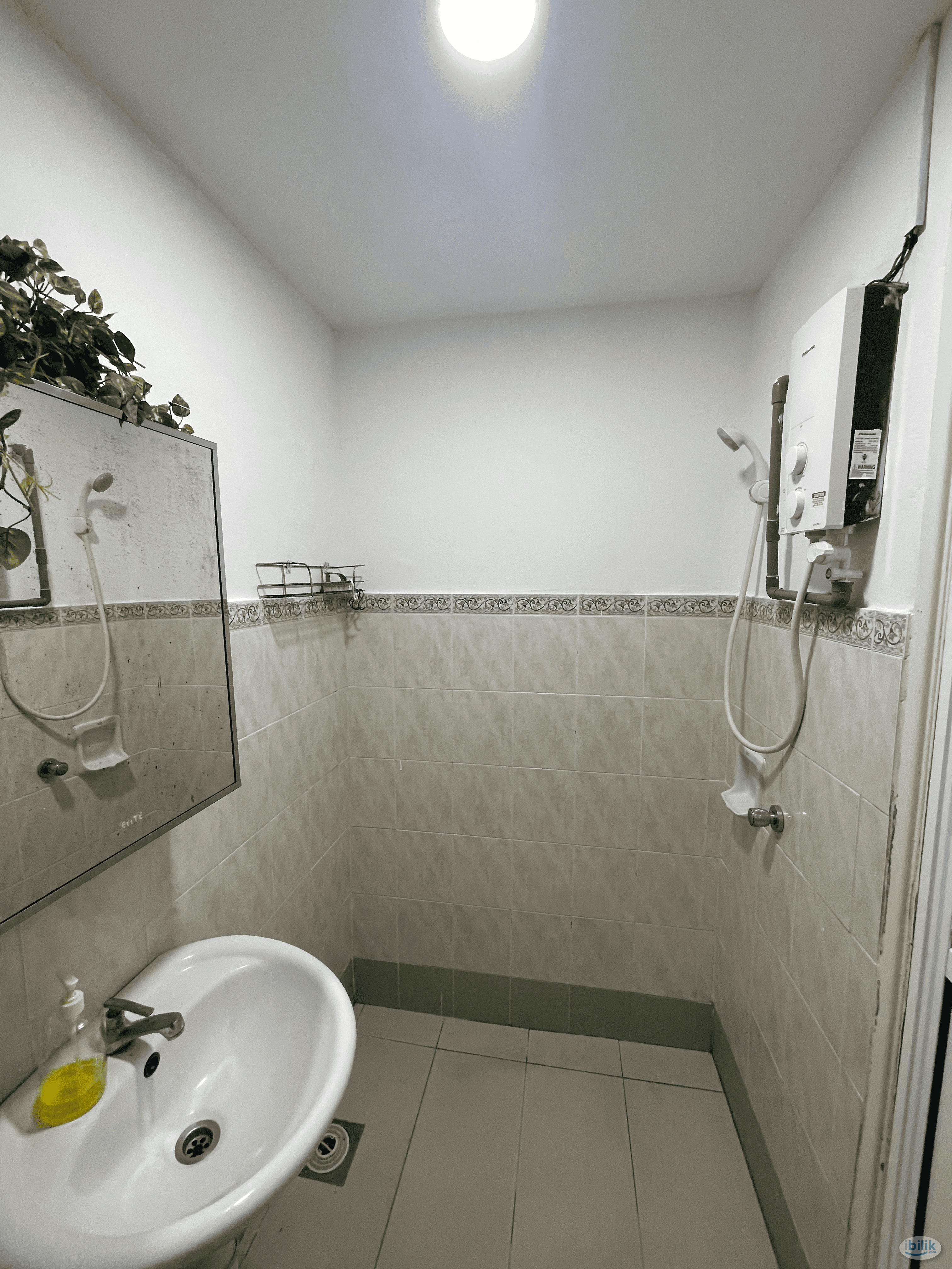 Middle Room at Pelangi Damansara, Bandar Utama - Image 4