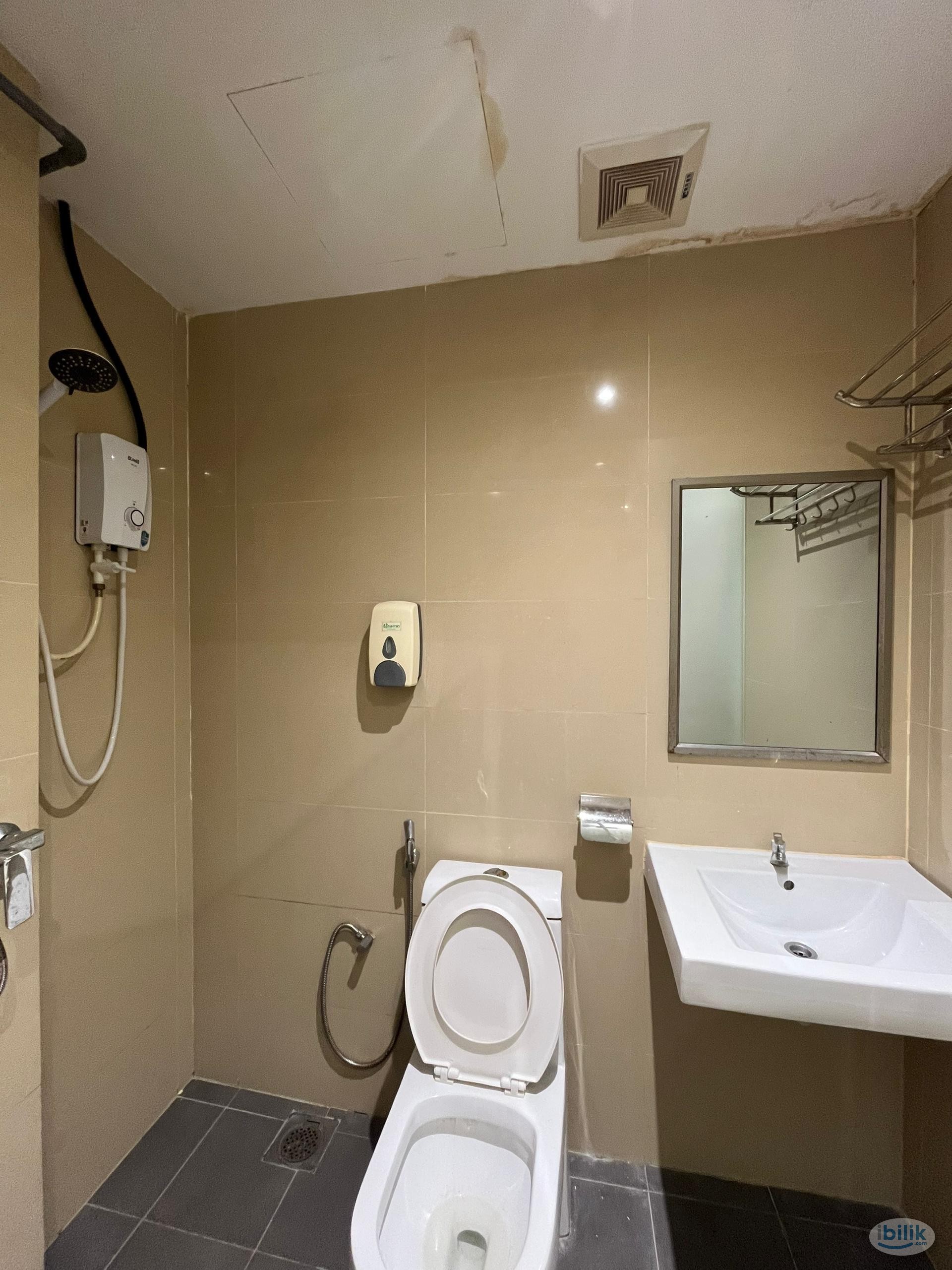 Single Room at Petaling Street, Pudu - Image 4