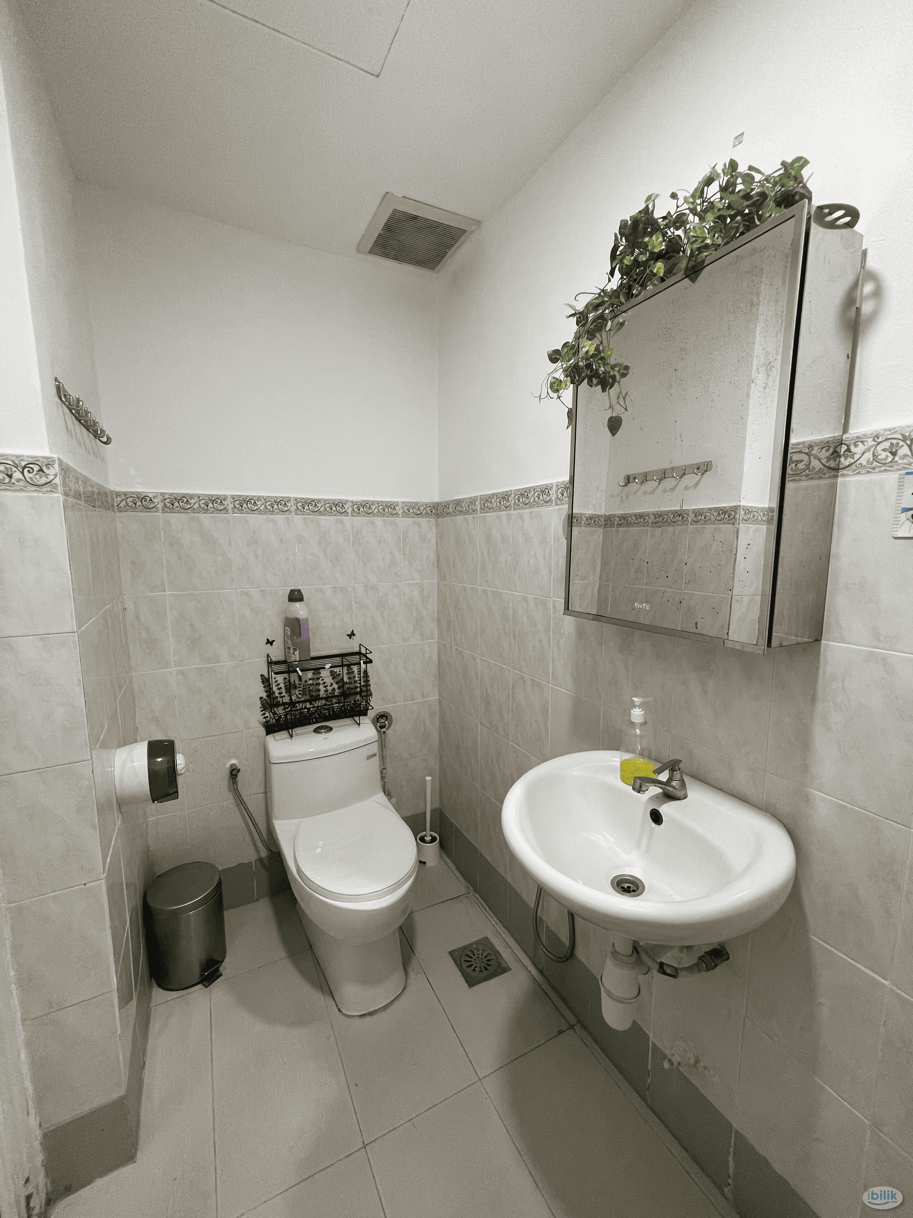 Master Room at Pelangi Damansara, Bandar Utama - Image 5