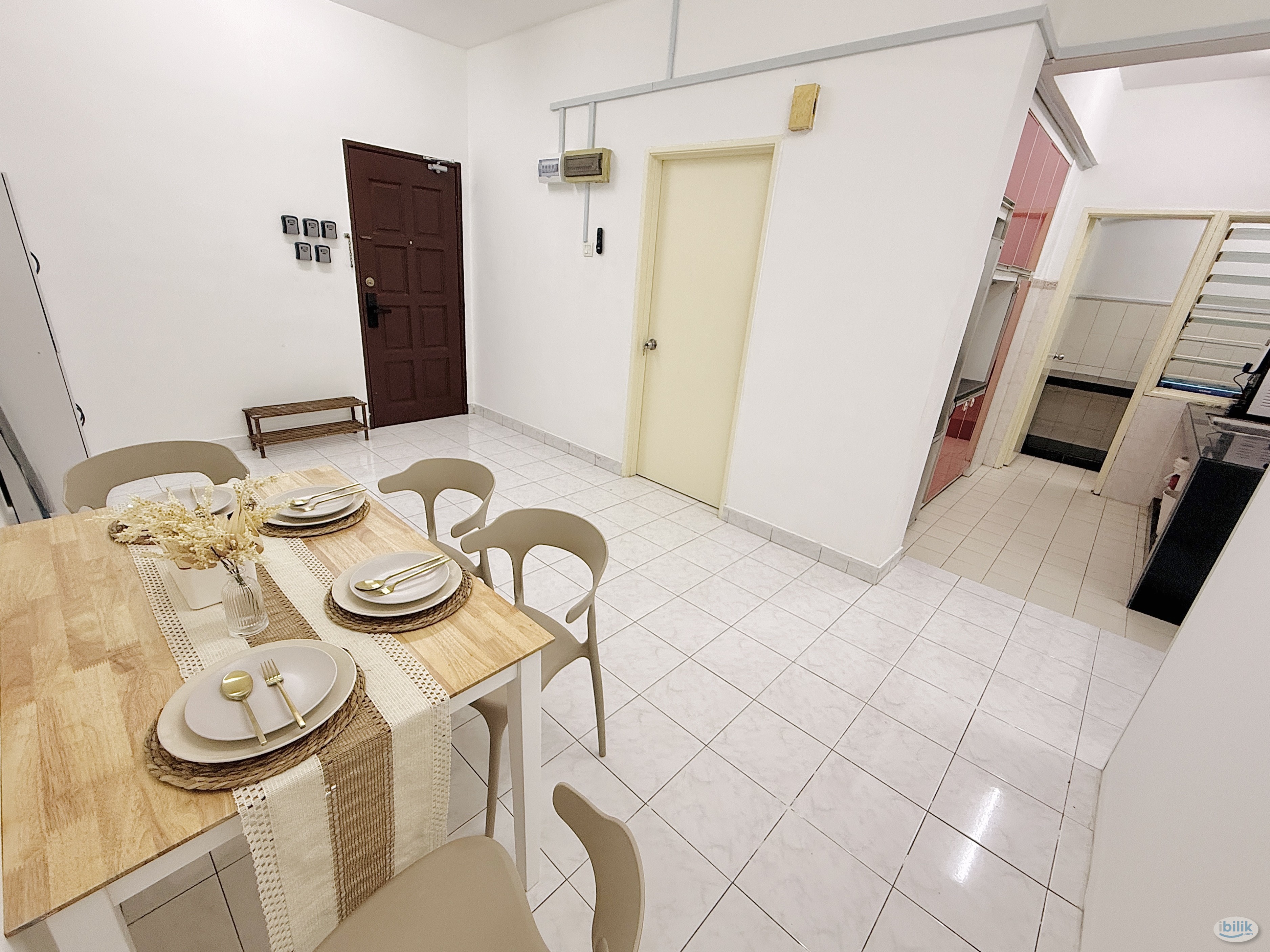 Middle Room at Pelangi Damansara, Bandar Utama - Image 3