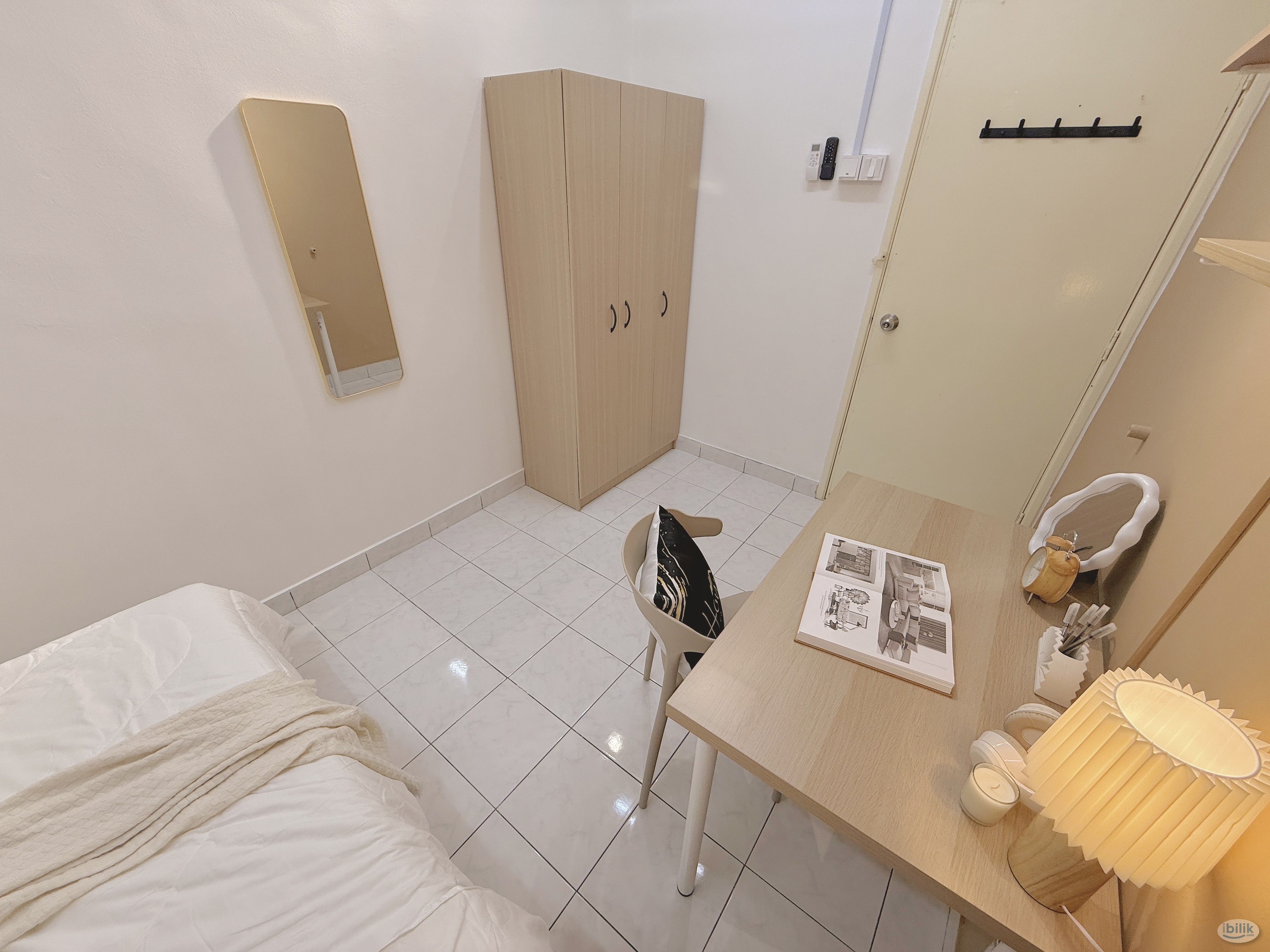 Middle Room at Pelangi Damansara, Bandar Utama - Image 1