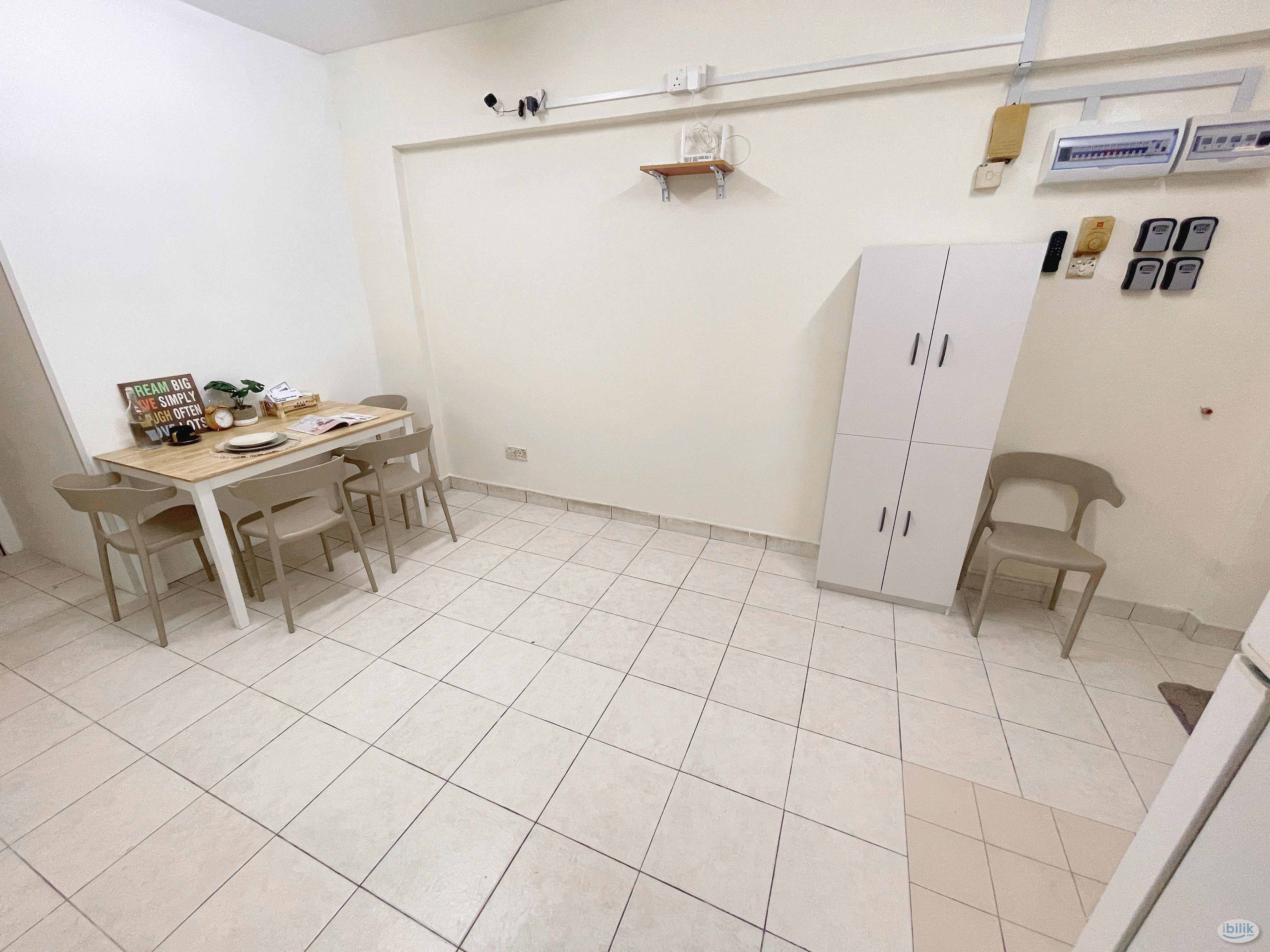Middle Room at Pelangi Damansara, Bandar Utama - Image 2