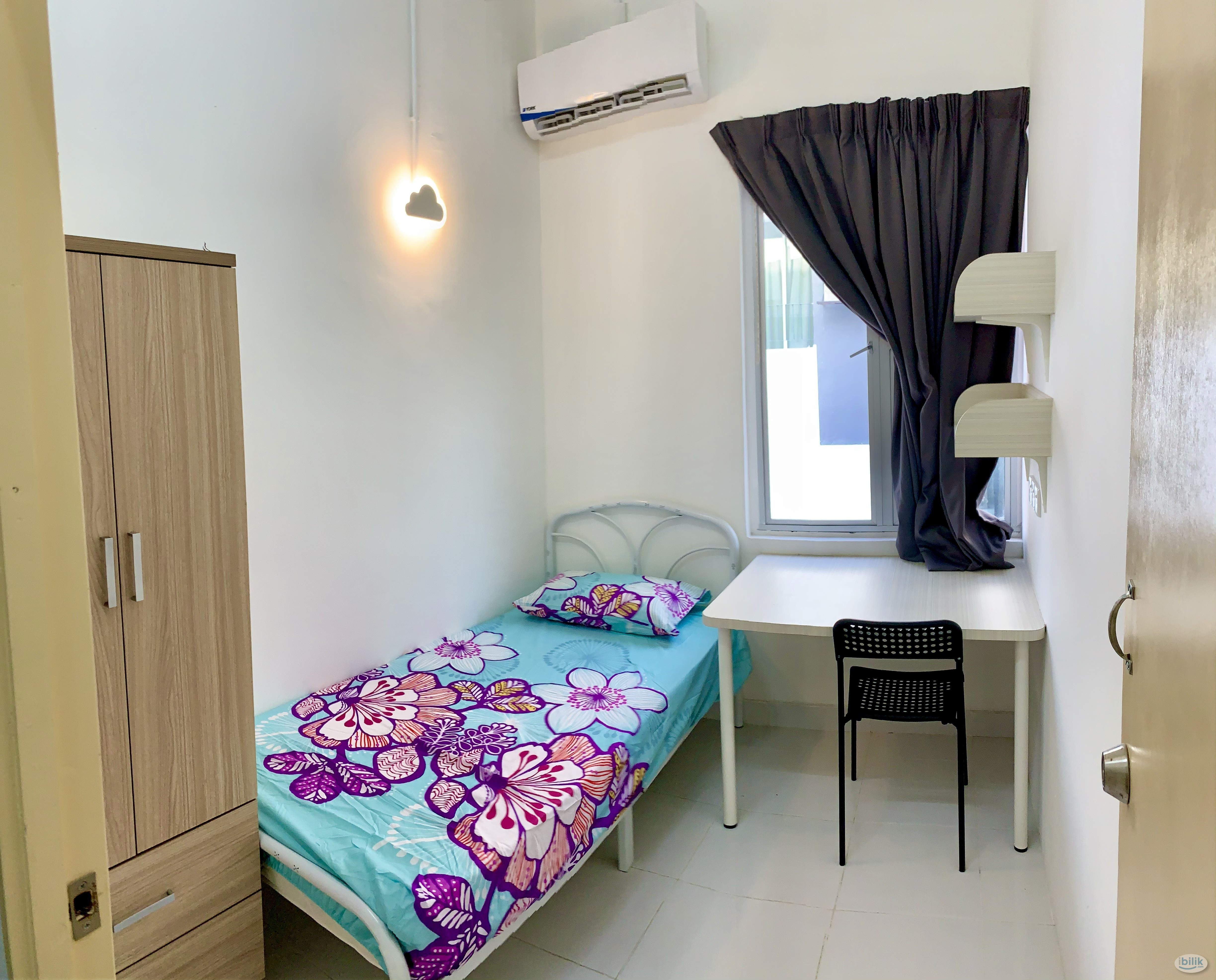 Single Room at Cyberia Crescent 1, Cyberjaya - Image 1