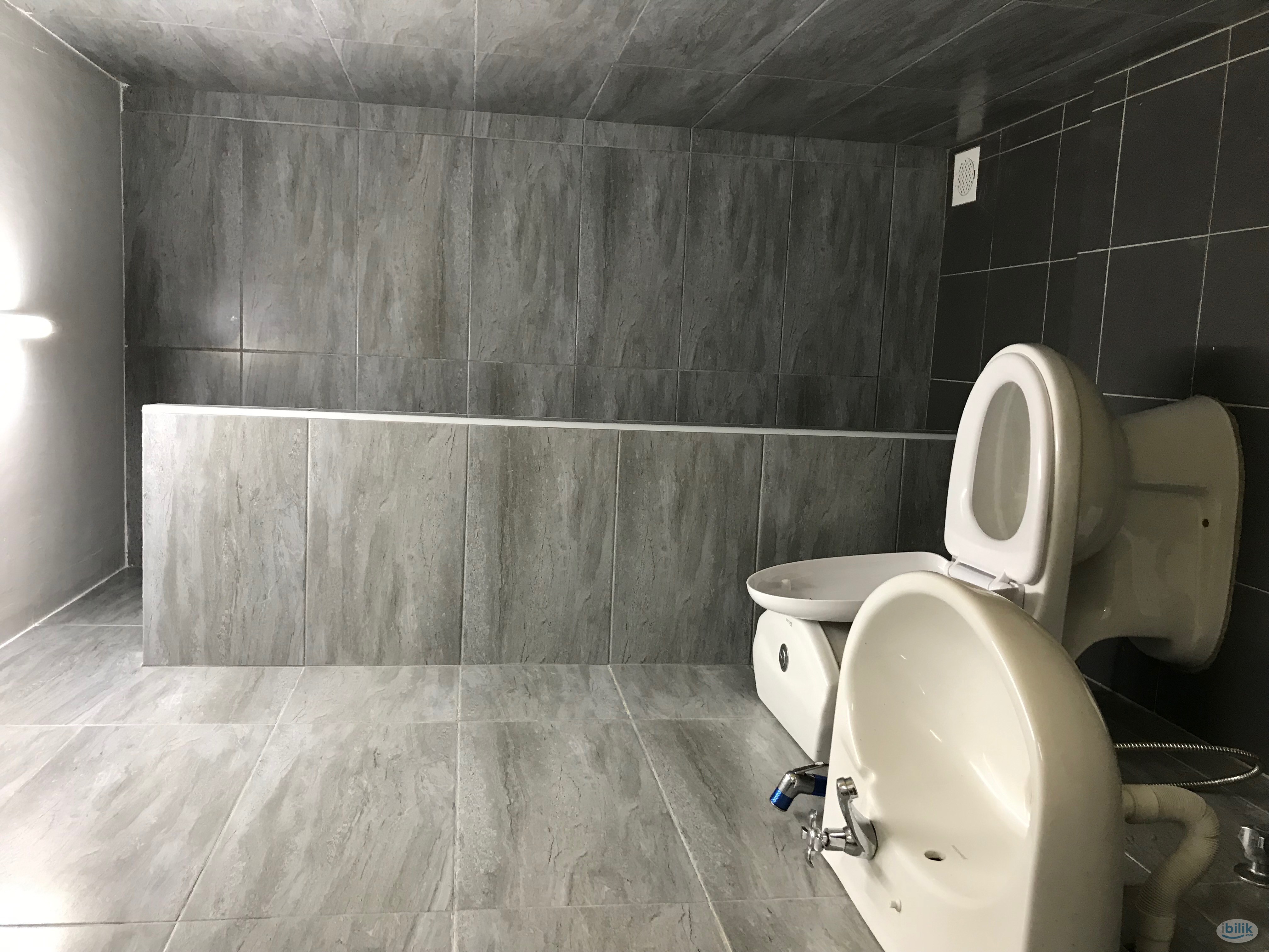 Single Room at Cyberia Crescent 1, Cyberjaya - Image 4