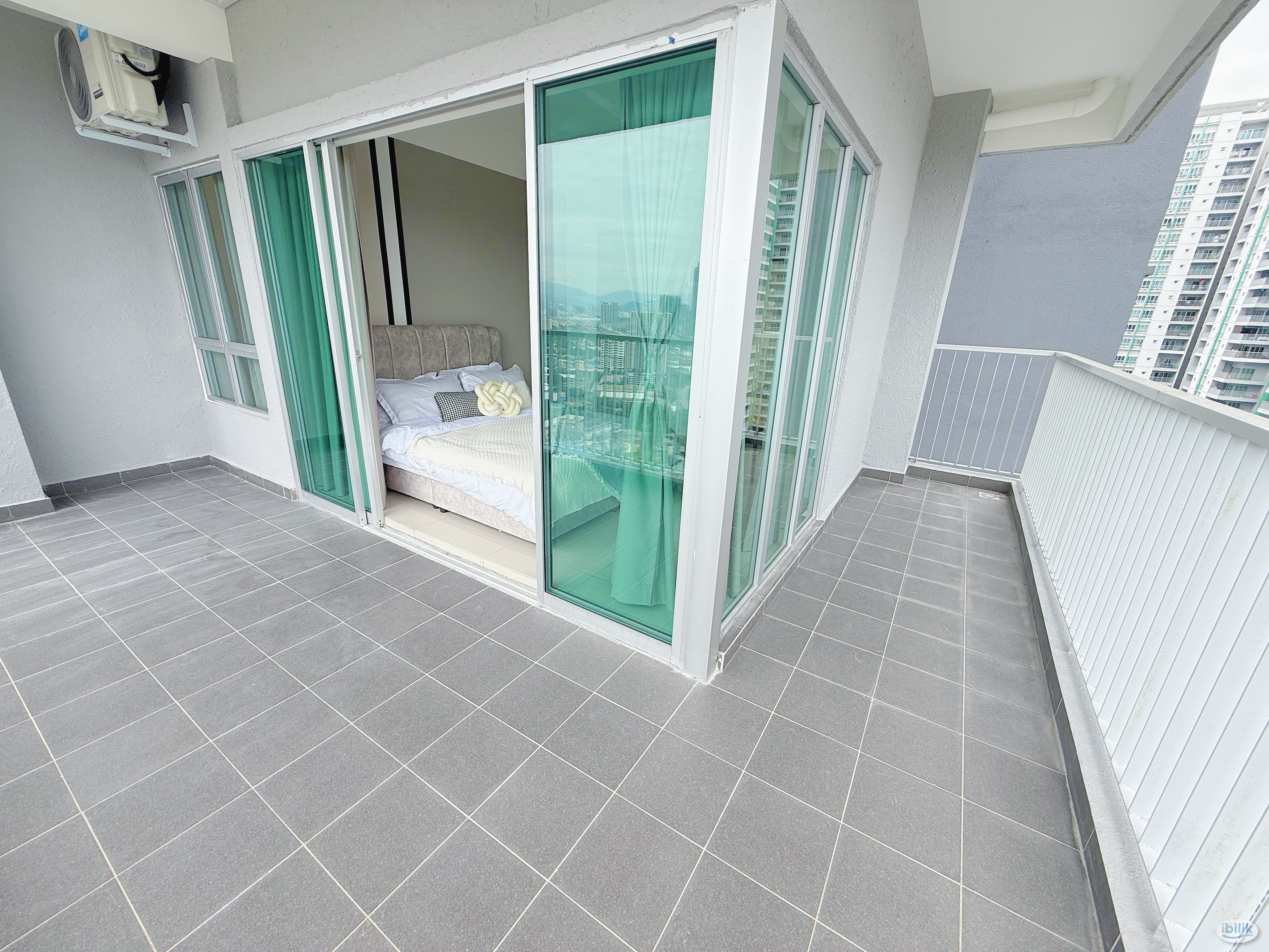 Middle Room at Razak City Residences, Sungai Besi - Image 3