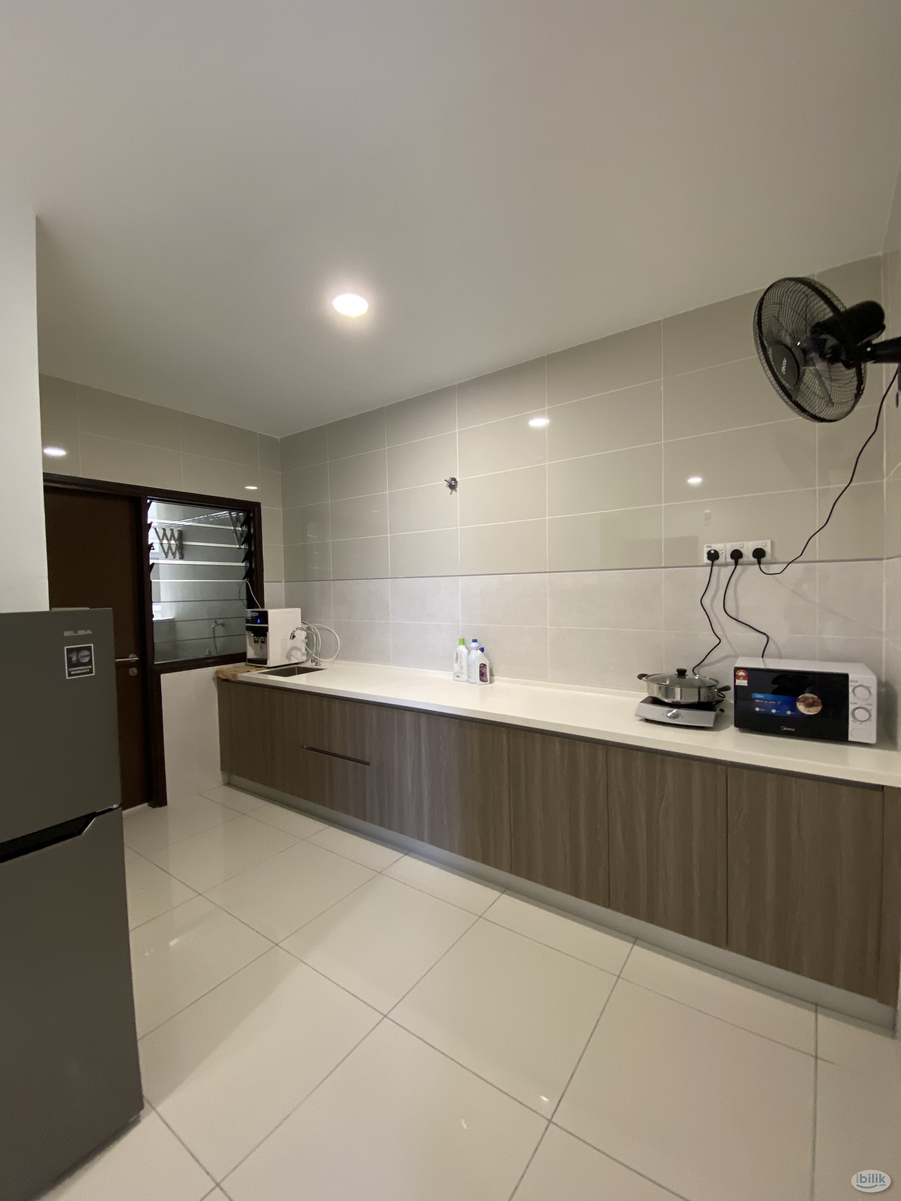 Middle Room at Paraiso Residence, Bukit Jalil - Image 3