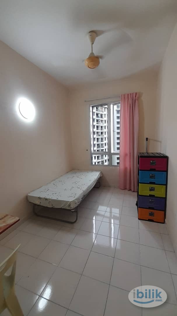 Single Room at Putra Place, Bayan Indah - Image 3