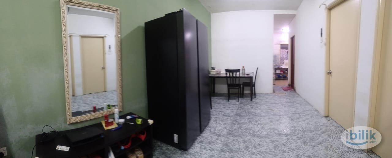 Middle Room at Taman Subang Perdana, Subang - Image 2