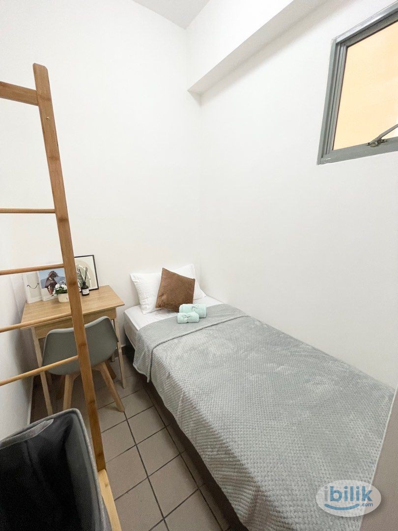 Single Room at Taman Serdang Raya, Seri Kembangan - Image 1