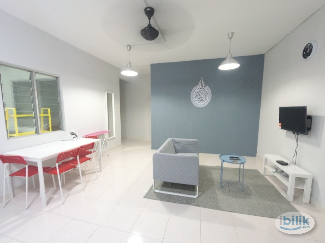 BILIK LUAS | Sharing | Middle Room at Symphony Heights, Selayang | Fully Furnised - Image 3